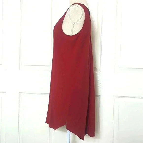 Trouve Hi-Low Shift Dress - Picture 4 of 7